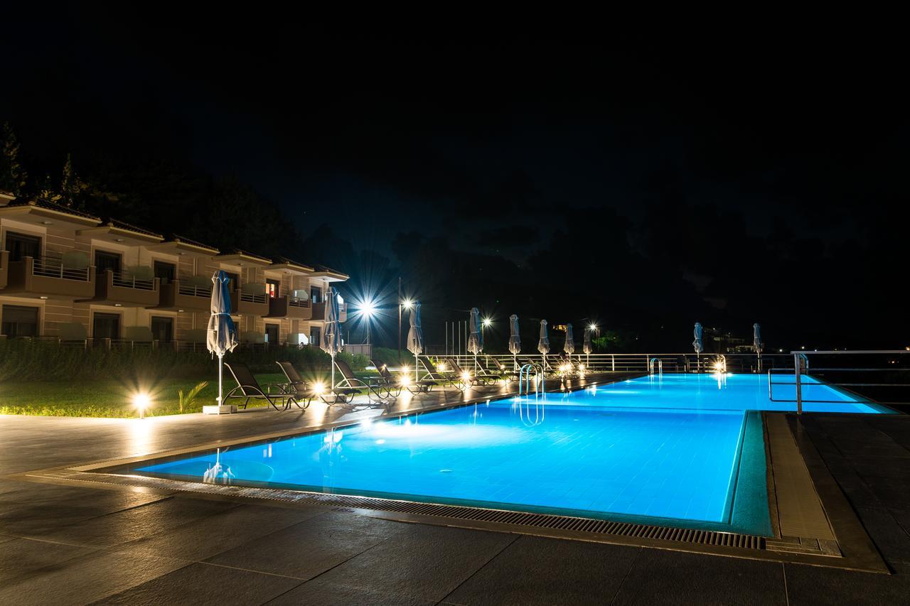 Phaedra Suites Lixouri Esterno foto