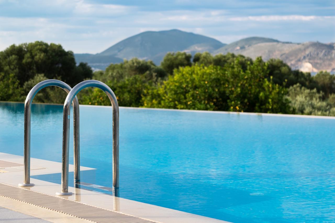 Phaedra Suites Lixouri Esterno foto